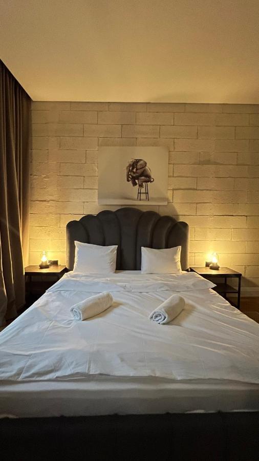Hotel Manica Esentai City Almaty Eksteriør billede
