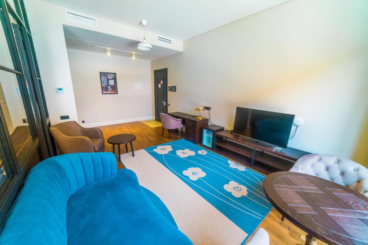 Hotel Manica Esentai City Almaty Eksteriør billede