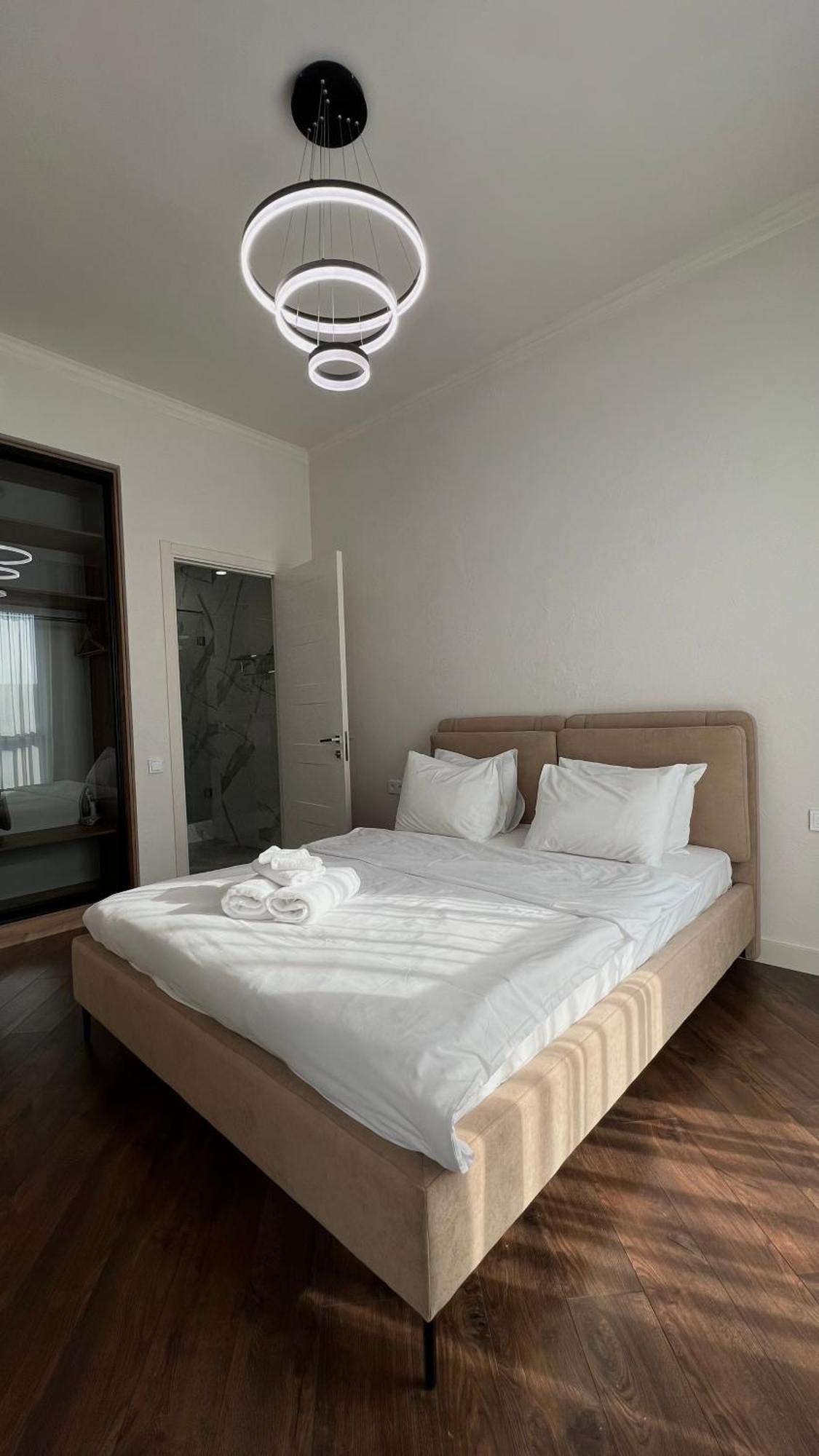 Hotel Manica Esentai City Almaty Eksteriør billede